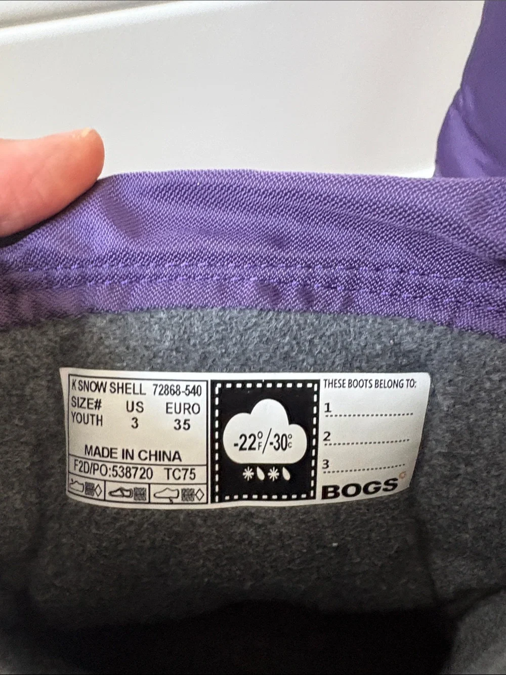 Bogs Kids Snow Shell Purple and Black Boots size 3